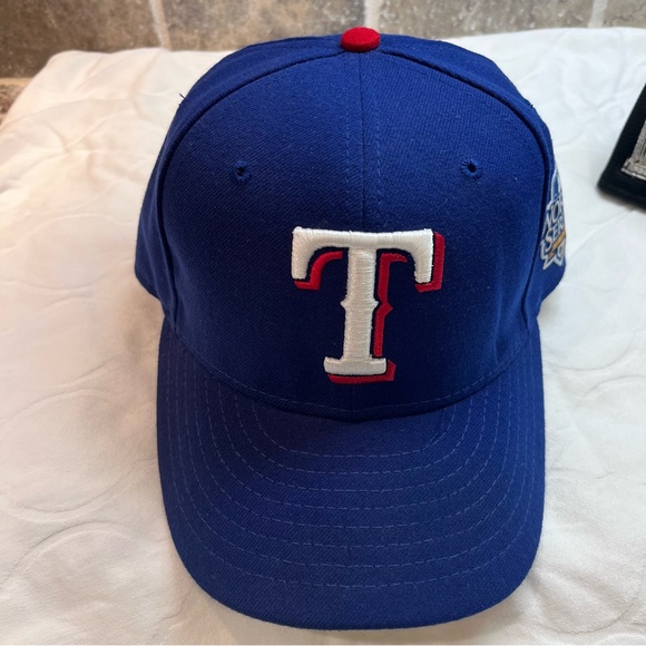 Bundle2 TX Rangers Embroidered World Series Baseball Caps-2010 & 2023 Champions - Picture 5 of 12